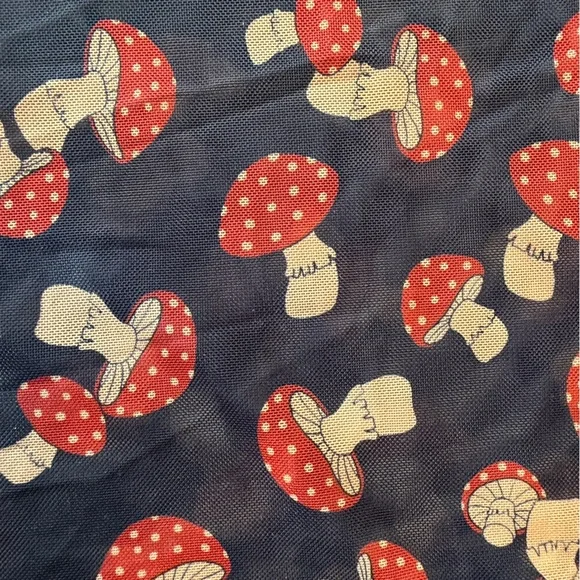 Dangerfield Mushroom Mesh Top Women’s Size 8 - Picture 12 of 16